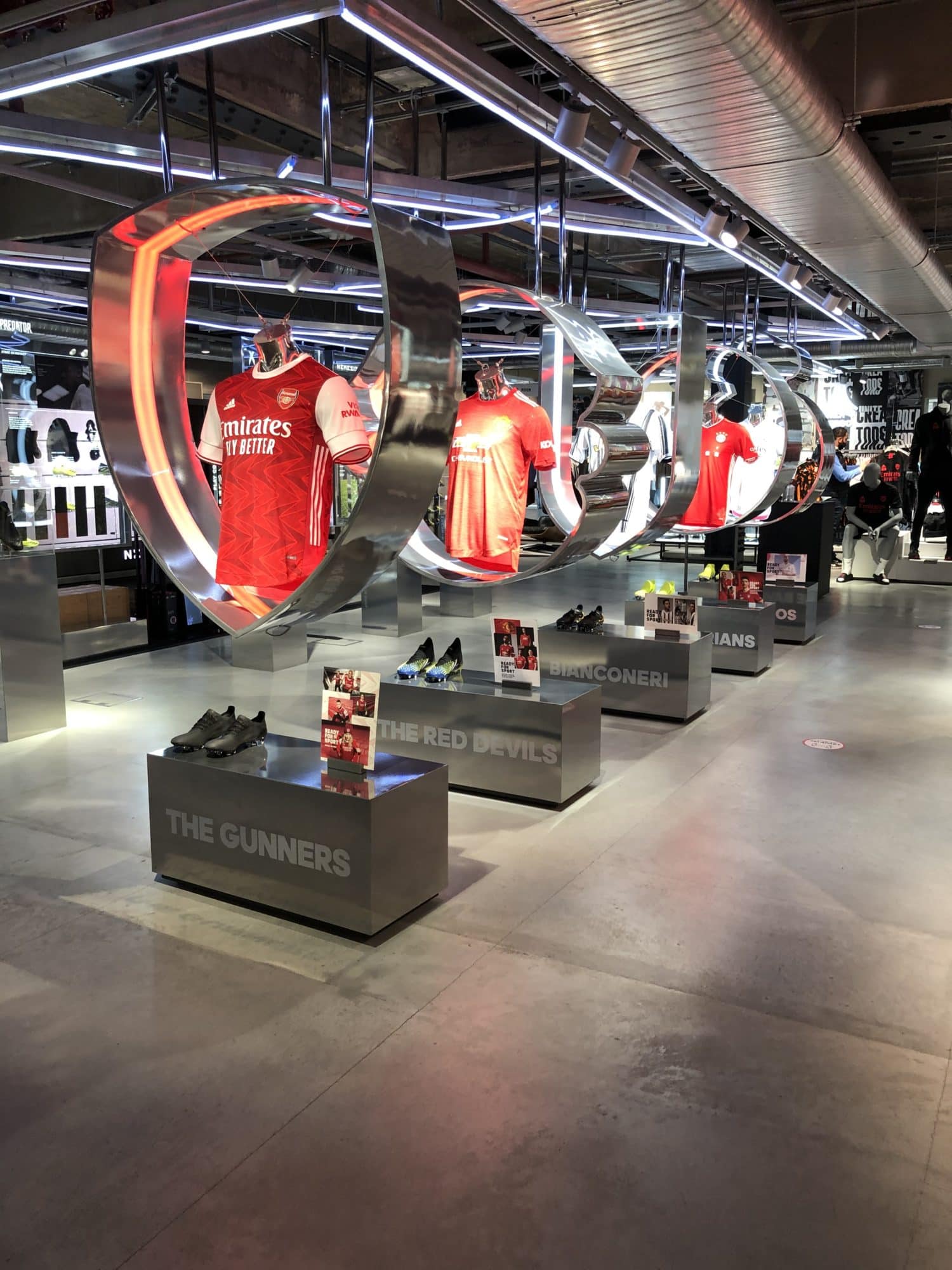 JD Sport Display