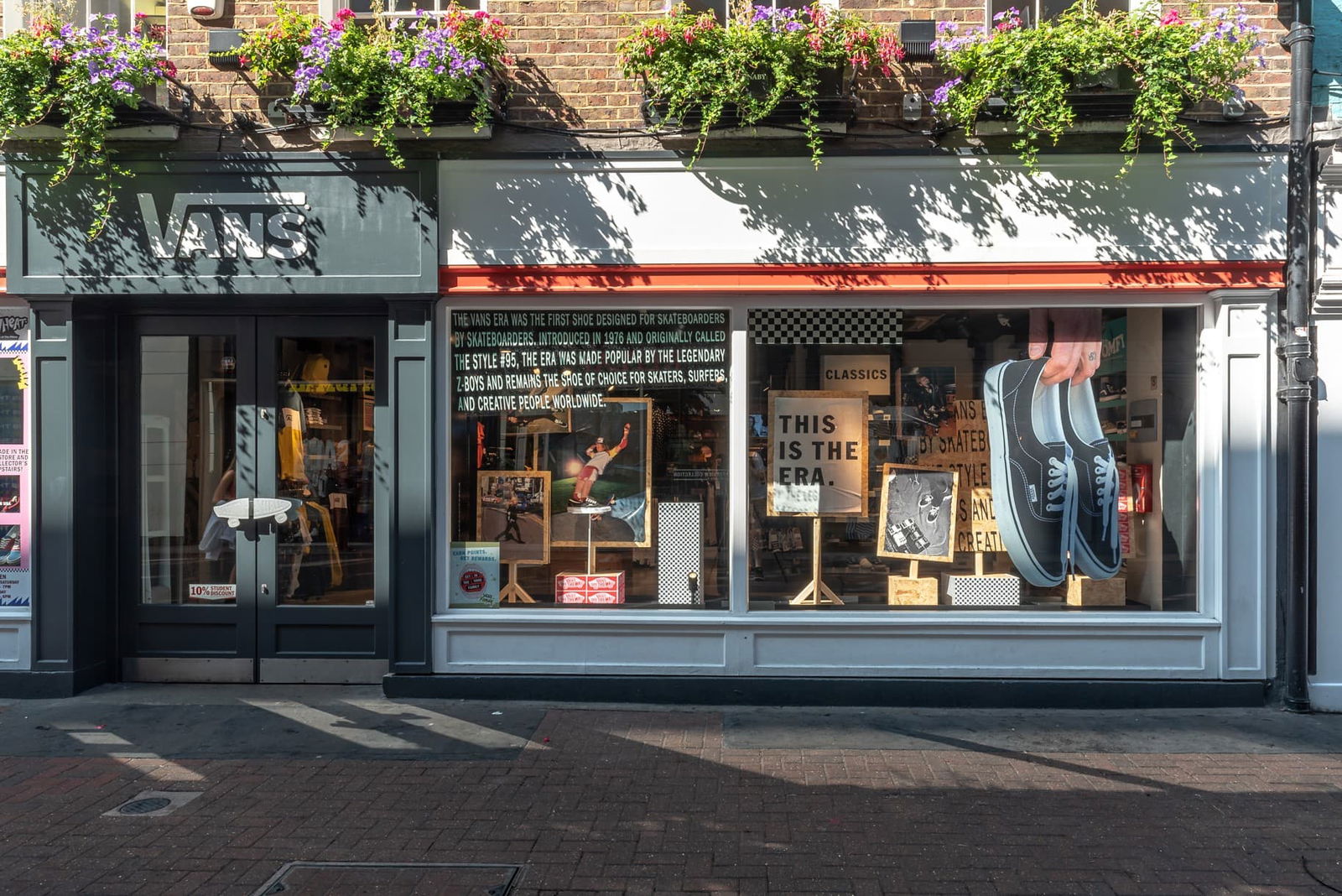 Campaign Creation - VANS Retail Design Campaign